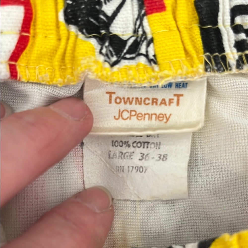 Vintage Champion L spark plug Yellow and Red swim trunks rare Novelty - Picture 2 of 12